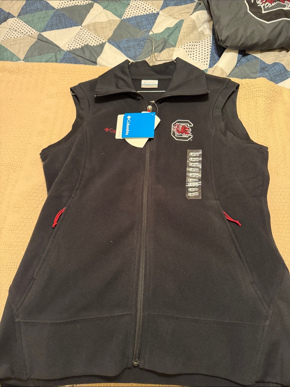 Columbia Black Fleece Vest with Red Accent Zippers